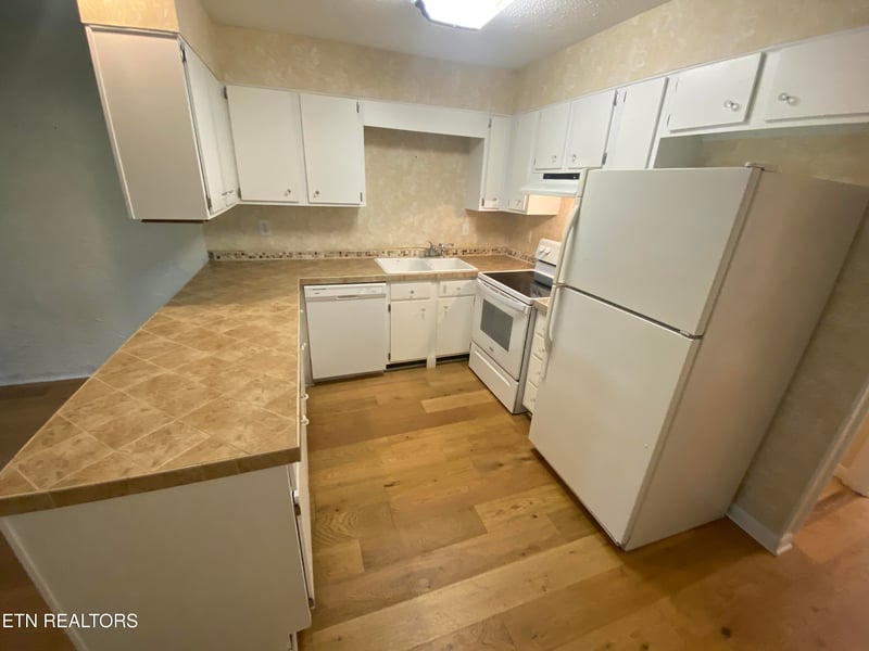 7000 Big Horn Dr #A4, Crossville, TN 38572