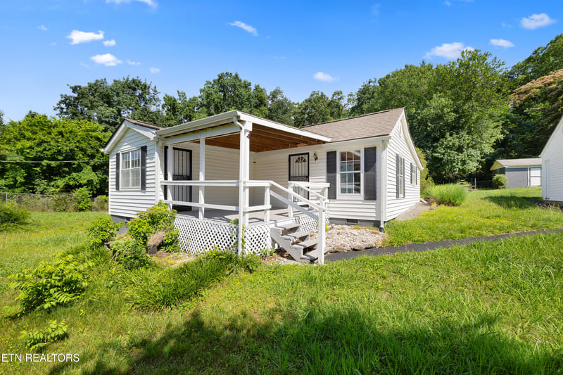 7001 Bert Newman Ln, Knoxville, TN 37931