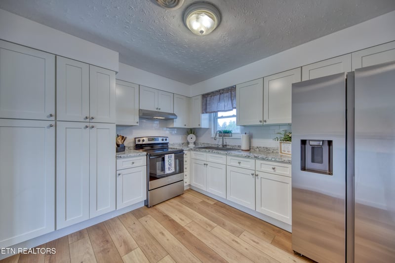 7001 Washington Pike, Corryton, TN 37721