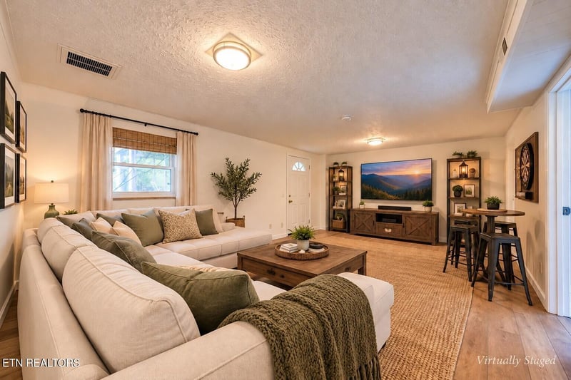 7001 Washington Pike, Corryton, TN 37721