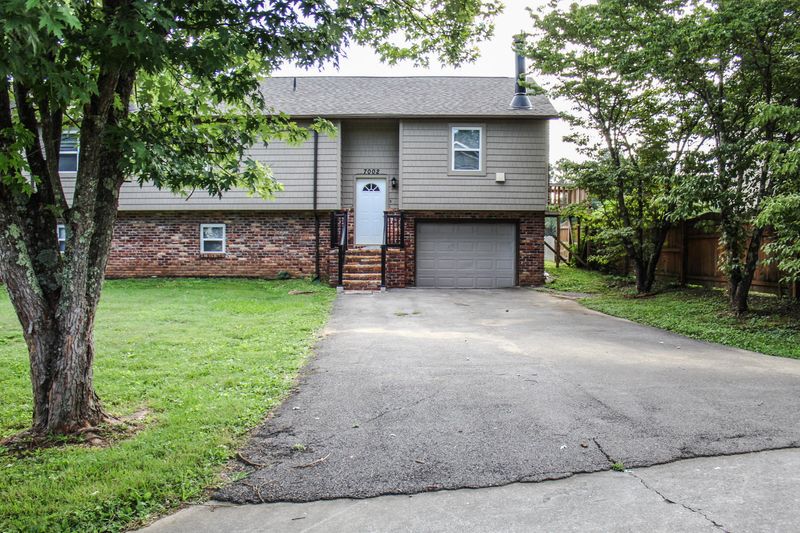7002 Buddy J Ln, Knoxville, TN 37918