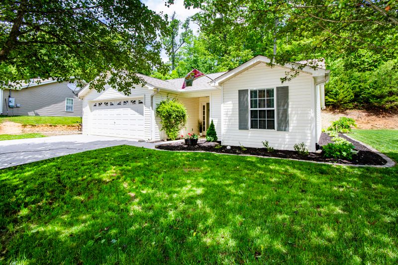 7002 Eddie Kimbell Ln, Powell, TN 37849