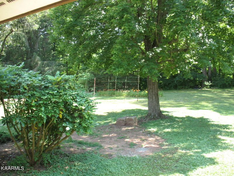 7004 Regency Rd, Knoxville, TN 37931