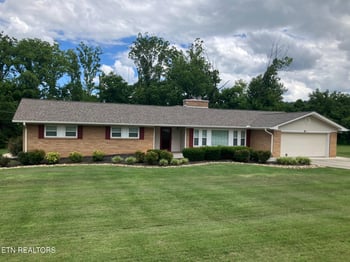 7004 Rollins Rd, Knoxville, TN 37918