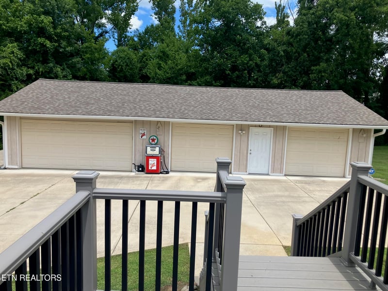 7004 Rollins Rd, Knoxville, TN 37918