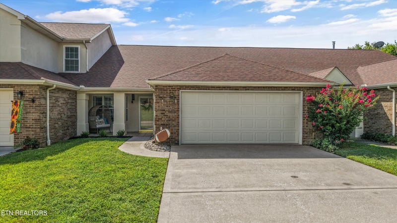 7004 Wakan Ln, Corryton, TN 37721