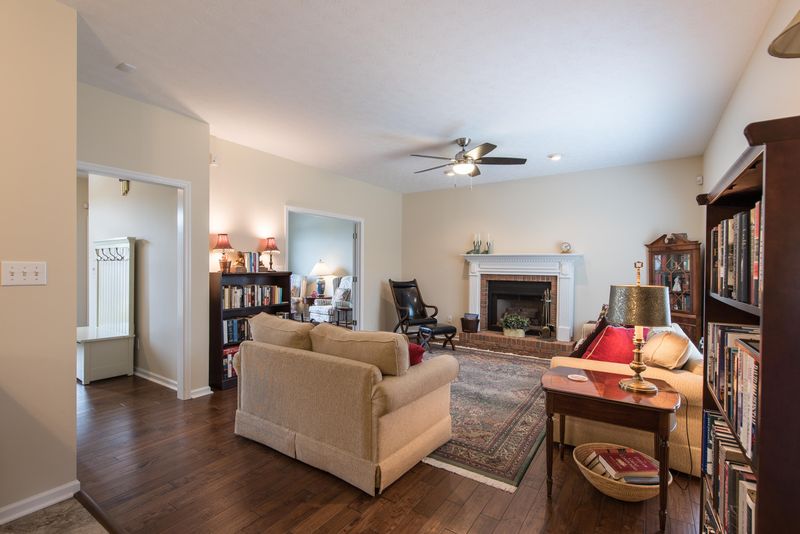 7007 Lake Bluff Ct, Knoxville, TN 37920