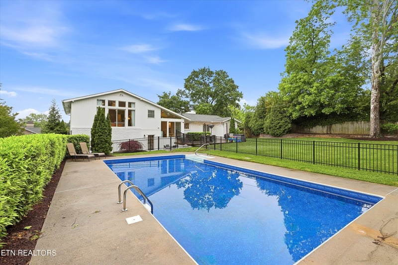7009 Sheffield Dr, Knoxville, TN 37909