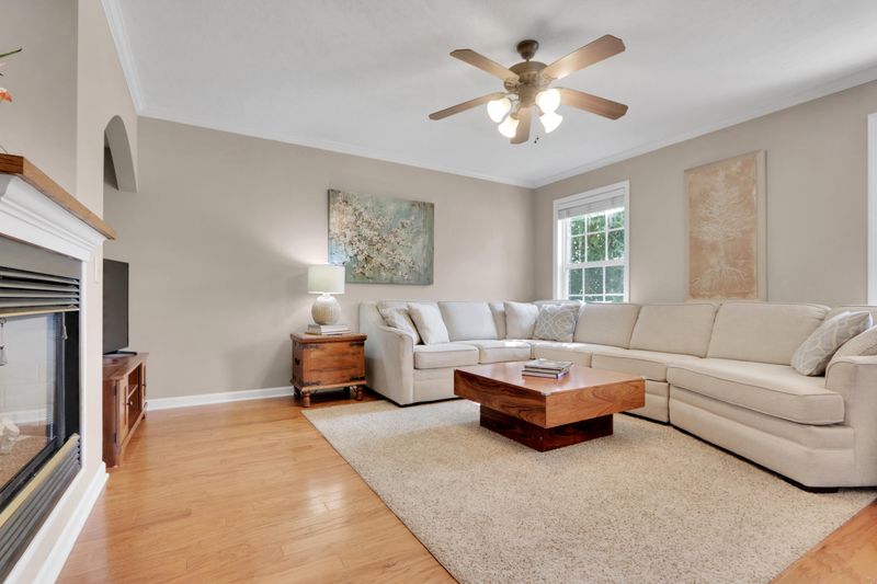 701 Briar Way, Knoxville, TN 37923
