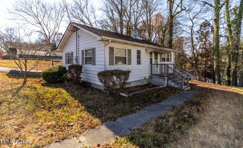 701 Florida Ave, Oak Ridge, TN 37830