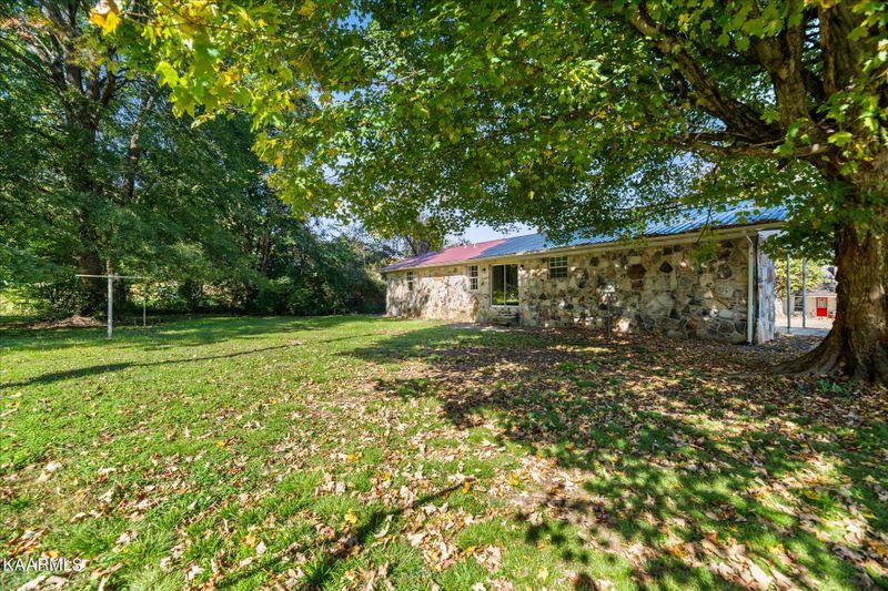 701 Mccaslin Ave, Sweetwater, TN 37874