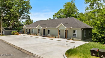 701 N F St, Lenoir City, TN 37771