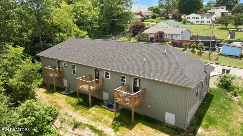701 N F St, Lenoir City, TN 37771