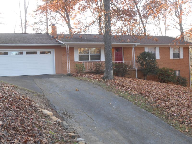 701 Summit View Rd, Knoxville, TN 37920
