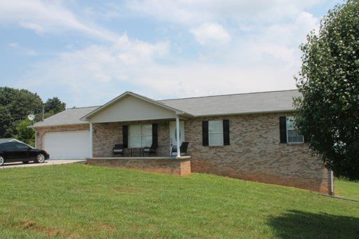 701 Wanda Sue Ct, Strawberry Plains, TN 37871