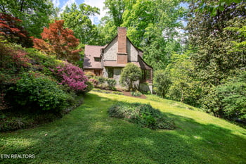 702 Forest Hills Blvd, Knoxville, TN 37919