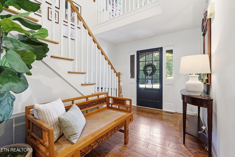 702 Knights Bridge Rd, Maryville, TN 37803