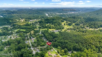 702 Meadowview Dr, Harriman, TN 37748