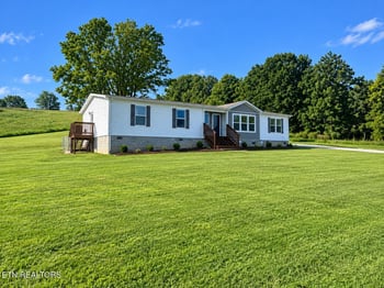 702 N Kingston Ave, Rockwood, TN 37854