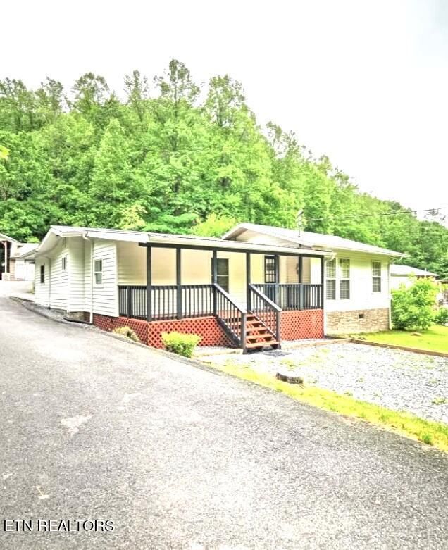 702 Rush Branch Rd, Pigeon Forge, TN 37863