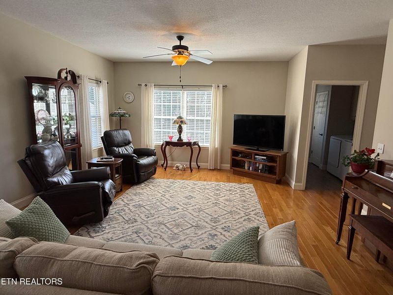 702 Stratford Ave, Sweetwater, TN 37874