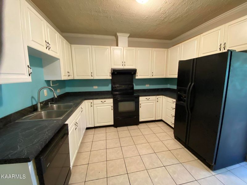 7020 Central Avenue Pike, Knoxville, TN 37918