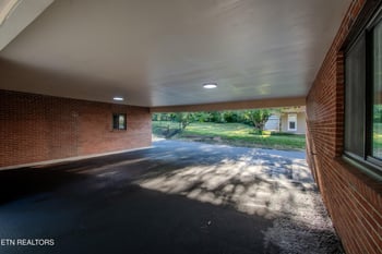 7020 Downing Dr, Knoxville, TN 37909