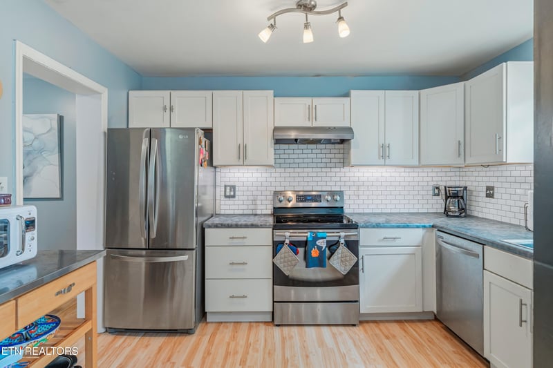 7021 Traditional Dr, Knoxville, TN 37909