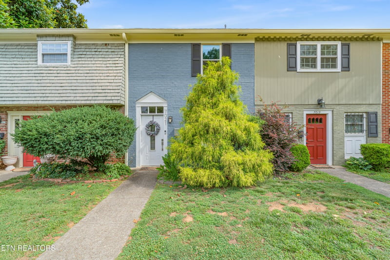 7021 Traditional Dr, Knoxville, TN 37909