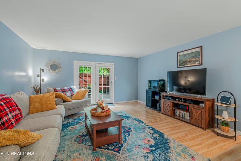 7021 Traditional Dr, Knoxville, TN 37909