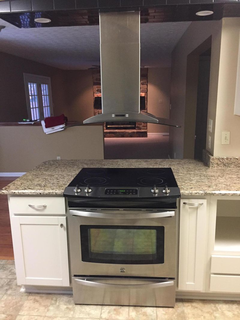 7025 Chartwell Rd, Knoxville, TN 37931