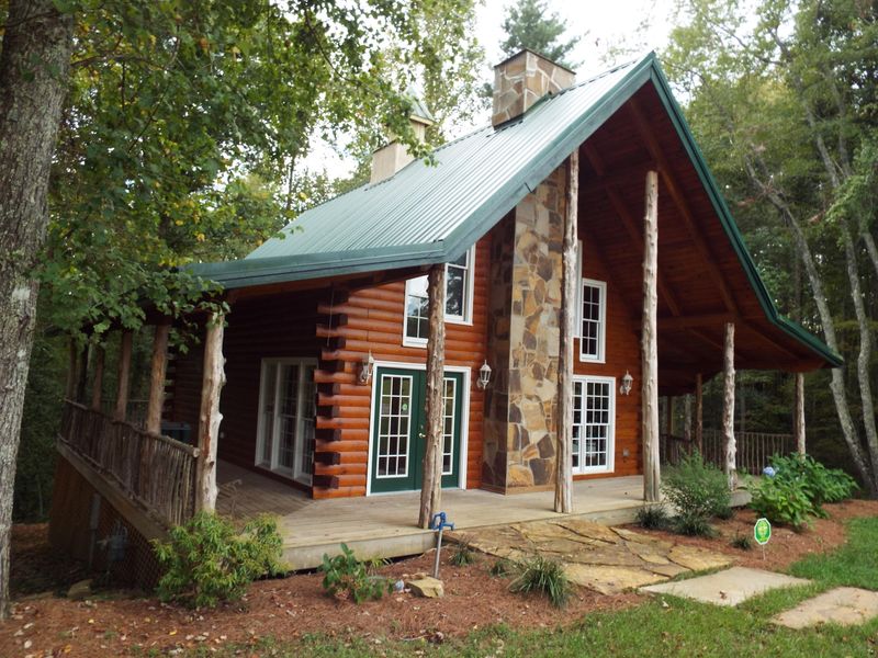 703 Burrville Rd, Sunbright, TN 37872