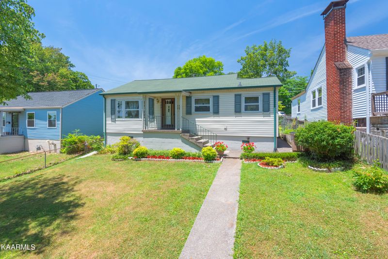 703 E Emerald Ave, Knoxville, TN 37917