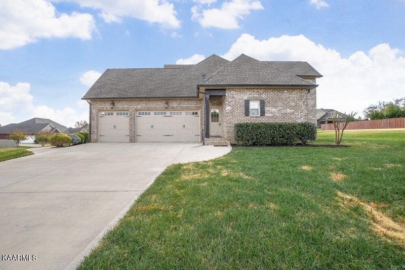 703 Kirkwell Dr, Alcoa, TN 37701
