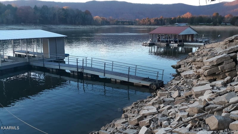 703 Powell Valley Shores Cir, Speedwell, TN 37870