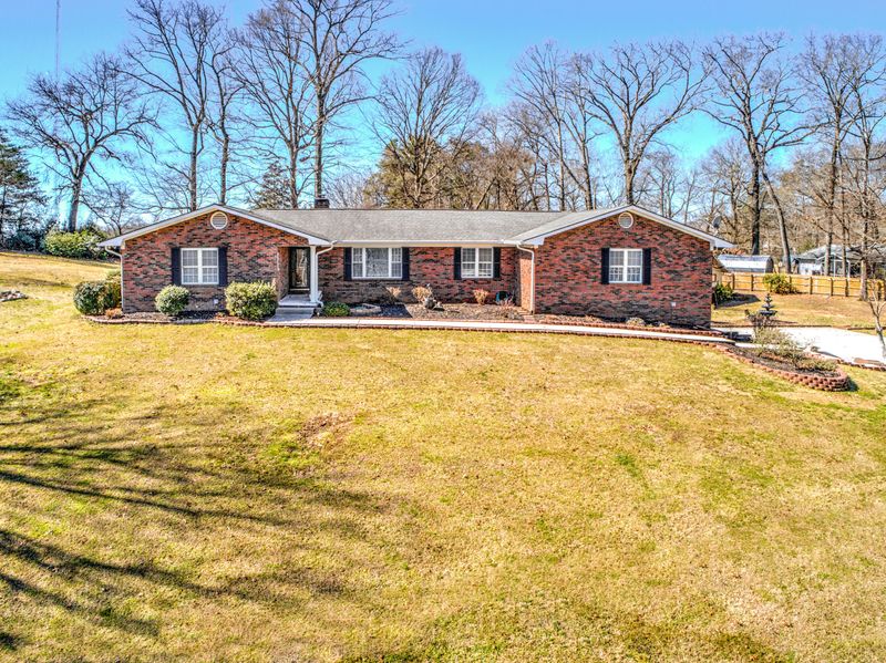 703 Timbercrest Dr, Clinton, TN 37716
