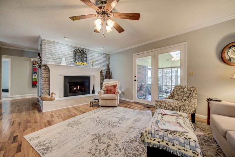 703 Timbercrest Dr, Clinton, TN 37716