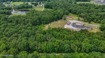 7030 Ute Ln, Crossville, TN 38572
