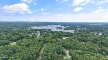 7030 Ute Ln, Crossville, TN 38572