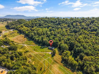 7033 Calvary Way, Corryton, TN 37721
