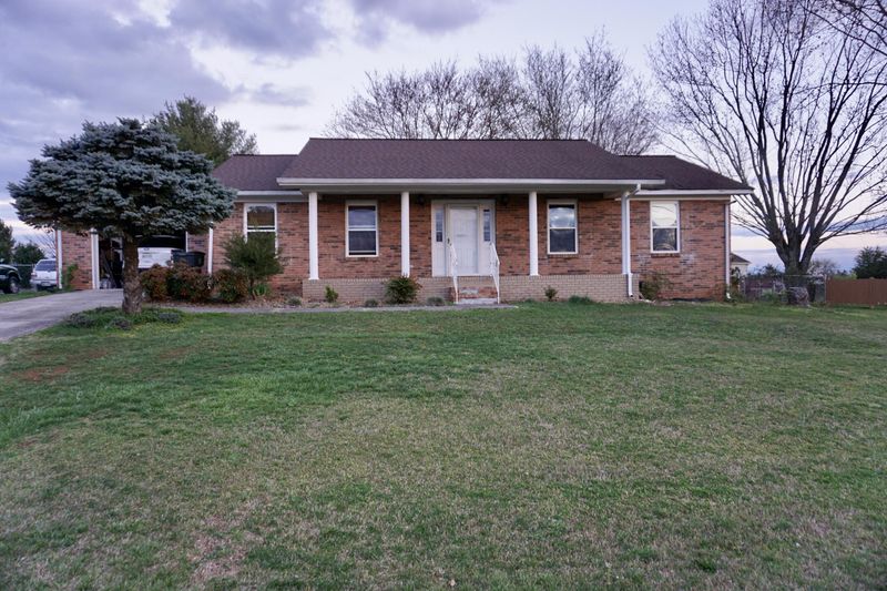 7039 Rebecca Ln, Talbott, TN 37877