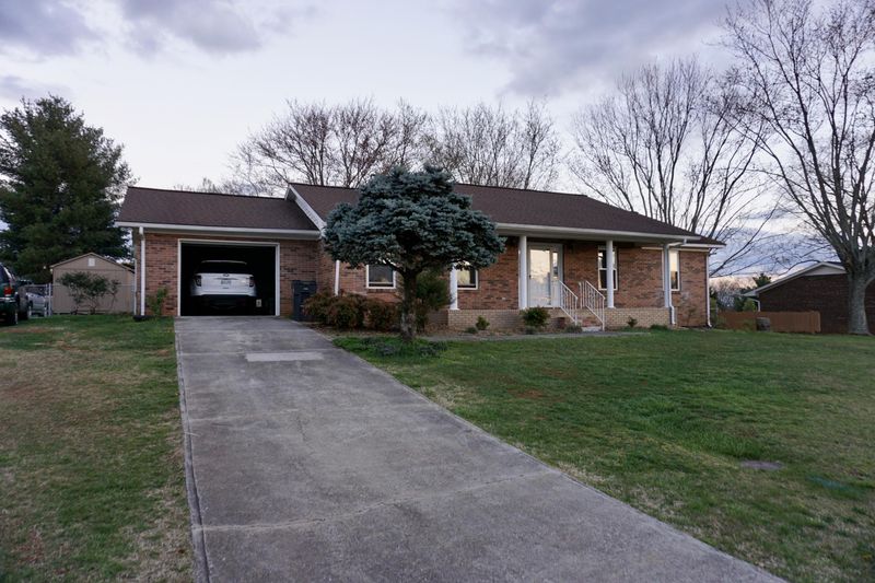 7039 Rebecca Ln, Talbott, TN 37877