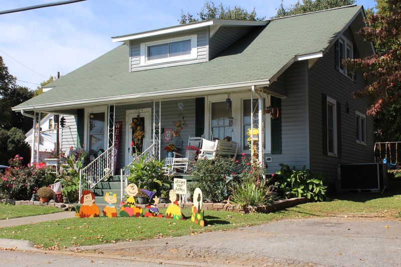 704 Cedar St, Loudon, TN 37774