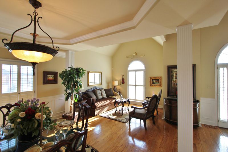 704 Saint John Ct, Knoxville, TN 37934