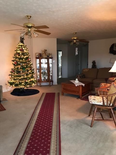 7041 Maize Dr, Knoxville, TN 37918