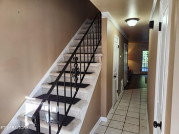 7041 Traditional Dr, Knoxville, TN 37909