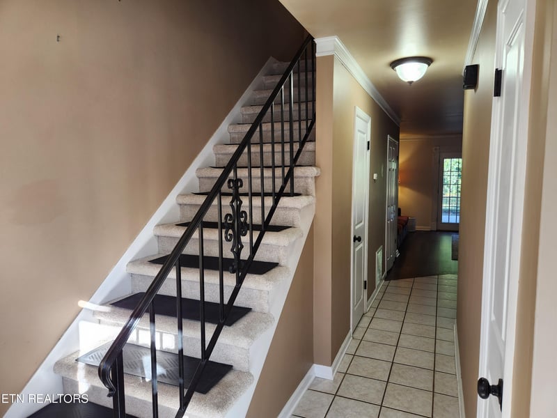7041 Traditional Dr, Knoxville, TN 37909