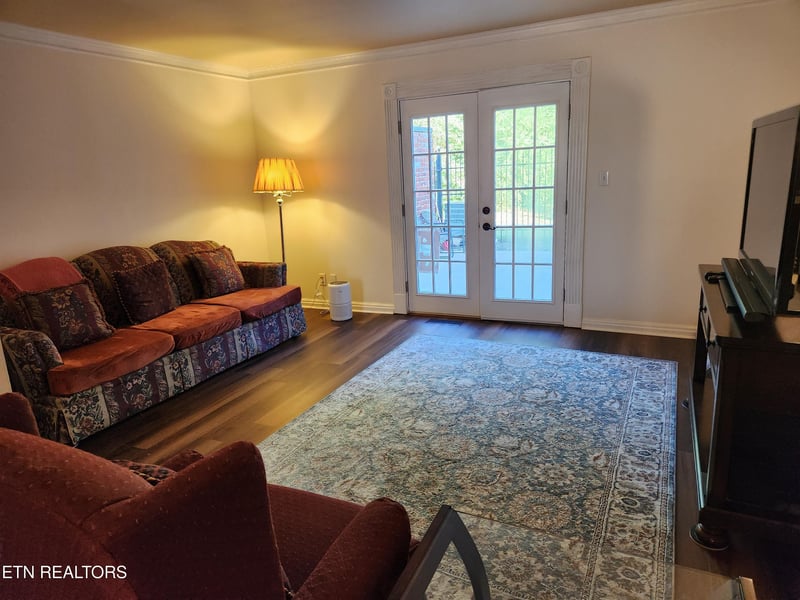7041 Traditional Dr, Knoxville, TN 37909