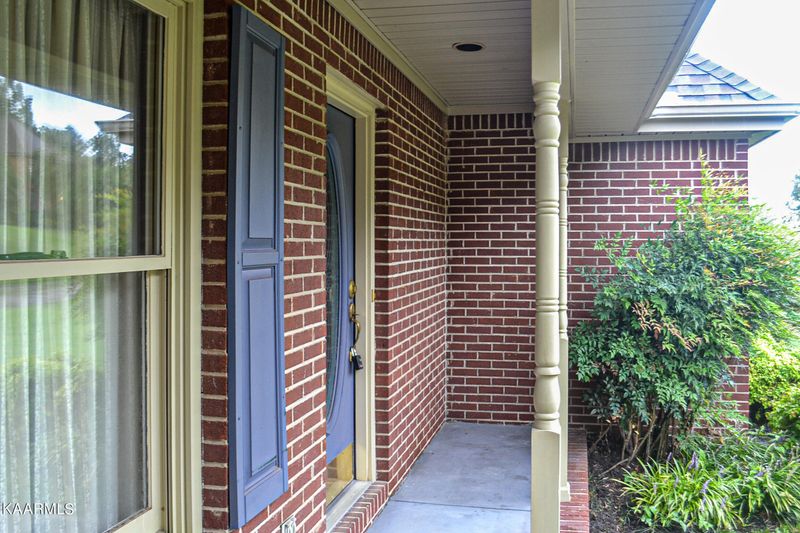 7049 Rival Ln, Knoxville, TN 37918