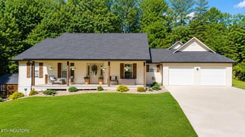 705 Grave Hill Rd, Oneida, TN 37841